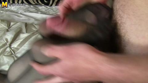 11087